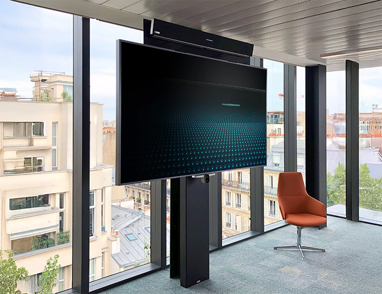 Axeos Black Stilix + 98-inch screen + Nureva HDL300