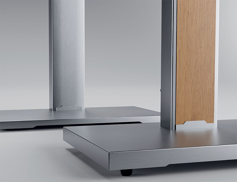 Axeos XENON S-XR Brushed Stainless Steel finish